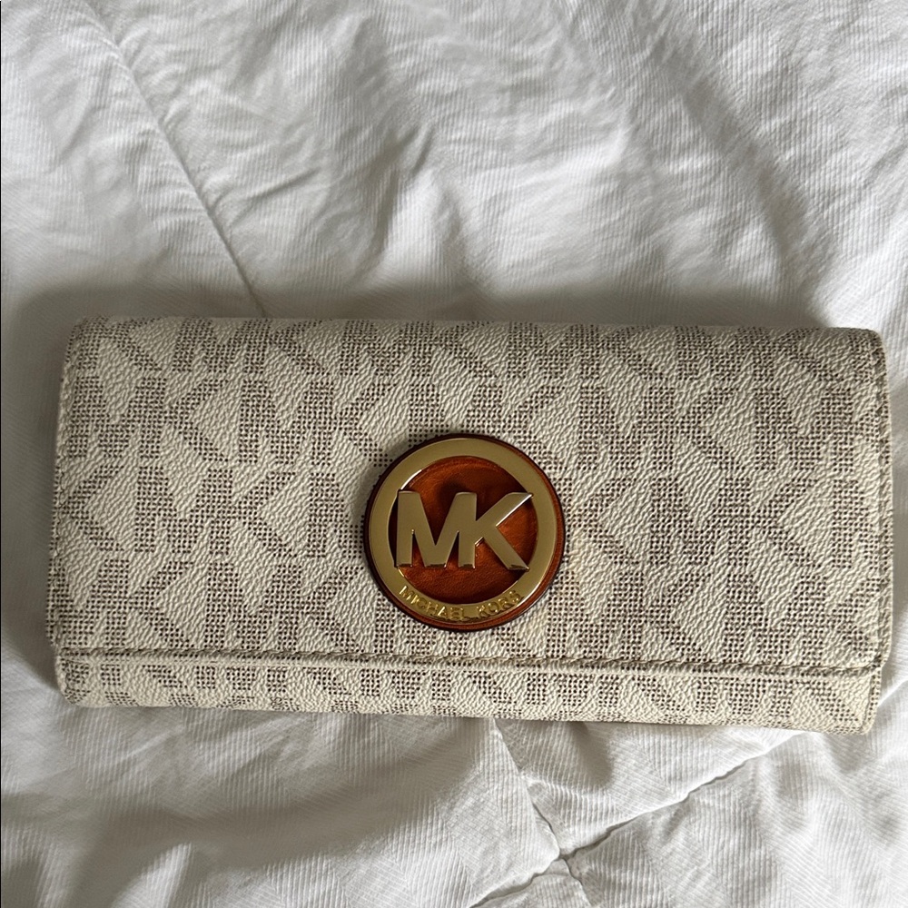 Michael Kors Beige Logo Wallet